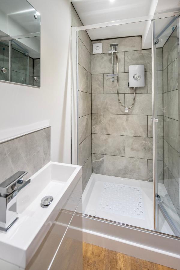 Knavesmire Studio Apartemen *